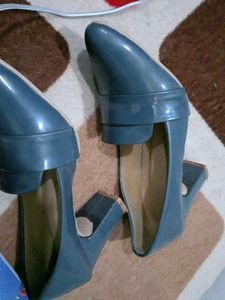 Elegant Blue Heels