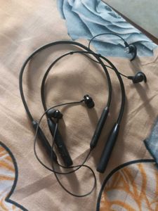 2 Neckbands