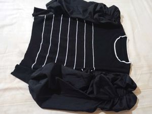 Korean Black Puff Sleeves Top