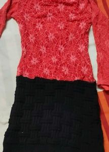 Chic Red Floral Lace &amp; Black Textured Dress