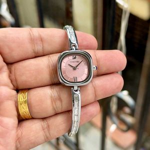 Elegant Swarovski Watch - Rose Gold