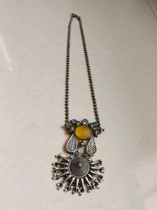 SLA long necklace