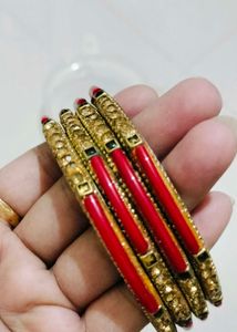 Exquisite Red and Gold Bangles Set