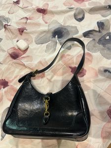 Stylish Black Shoulder Bag