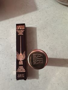 Charlotte Tilbury Airbrush Flawless Lip Blur
