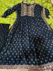 Beautiful Teal Embroidered Kurta