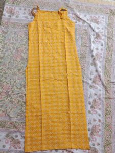 women Sleeveless kurta