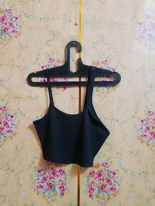 🇳🇿💫🎀Black Cropped Tank Top