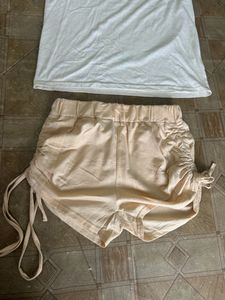 T-shirt FREE on Buying Shorts