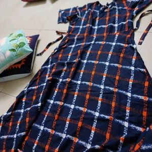 Free SIZE GOWN