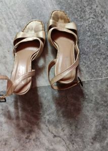 Myntra brand Roaster Gold Strappy 👠