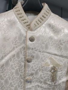 Men's Elegant Brocade Sherwani