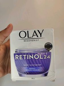 Olay Regenerist Retinol24 Night Moisturiser