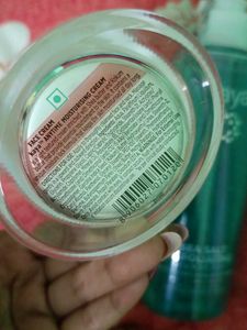 Kaya Everyday Essentials Sea Salt Shower Gel