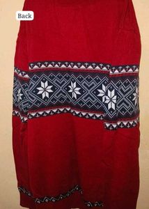 maroon sweater