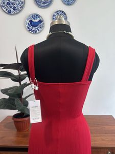 Chic Red Ribbed Bodycon Dress