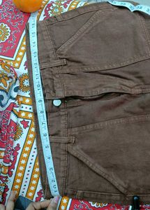 New Jeans Cargo Cut Brown Color
