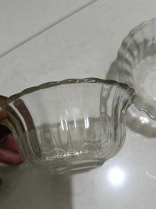 Set of 2 Clear Glass Bowls