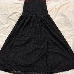 Chic Black Smocked Midi Dress🖤