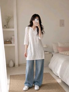 Elegant White Embroidered Kurta