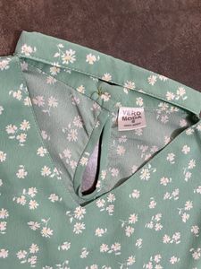 Floral Print Bell Sleeve Top