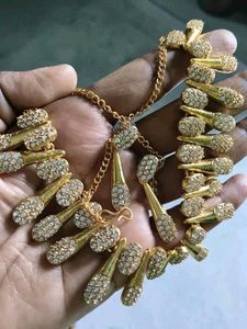 Elegant Graceful Gold Jewelry Set