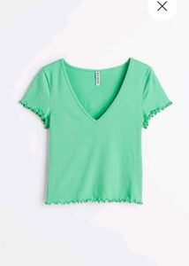 V-Neck Lettuce Trim T-Shirt size (xxs)