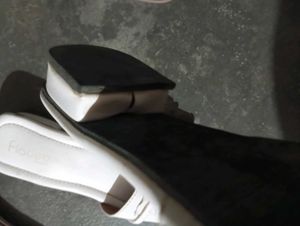 White Chain Detail Flat Sandals