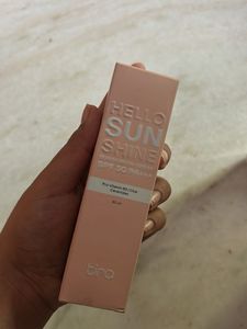 Tira Hello Sunshine SPF 30 Sunscreen Spray