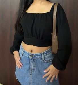 Black Square Neck Crop Top