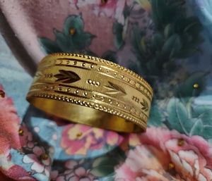 Gold-plated Bangle