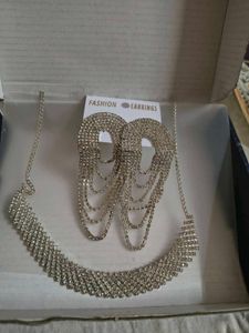 Sparkling Fashion Earrings