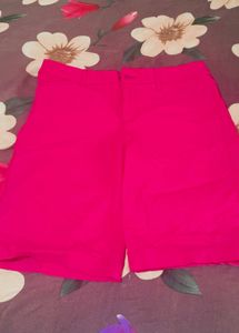 Crop Sleeveless + Oman Made Shorts