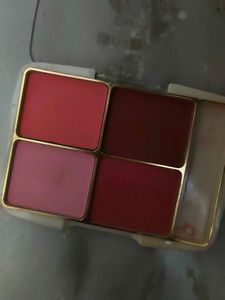4 Shade Lipstick Palette