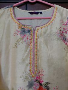Srishti Size L Creamy yellow Print Kurta