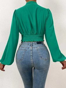 v neck puff sleeve fitted crop top