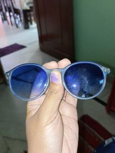 Stylish Blue Lens Round Sunglasses