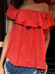 Chic Ruffled Off-Shoulder Top