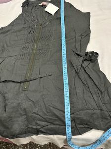 Sleeveless Embellished Zip-Up Tunic