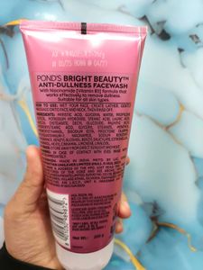 Pond's Bright Beauty Face Wash