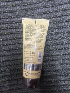 Qraa Men De-Tan Scrub