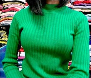 Urbanic 💚High Neck Knitted Sweater