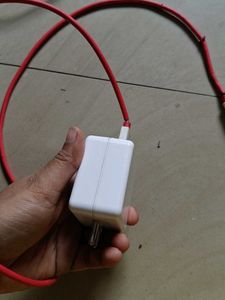 OnePlus Warp Charger with cable free