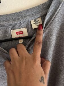 Grey Levi's Sweatshirt