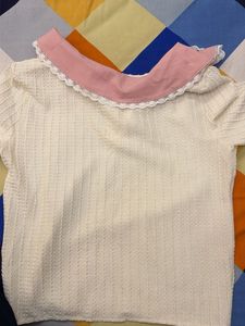 Cute Cream Textured tshirt with Pink Collar