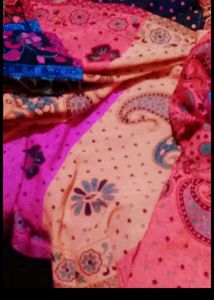 Vibrant Paisley saul