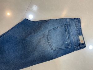 PRICE DROP‼️ DNMX Ripped Denim - 32
