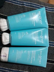 Dot & Key Barrier Repair Face Wash Set
