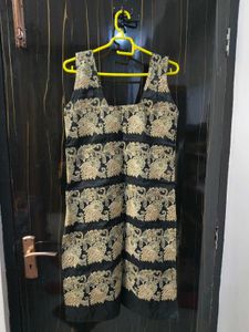 Elegant Black &amp; Gold Embroidered Kurta