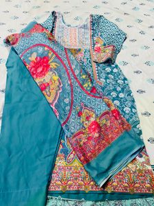 Beautiful Teal Kurta Set with Floral Print